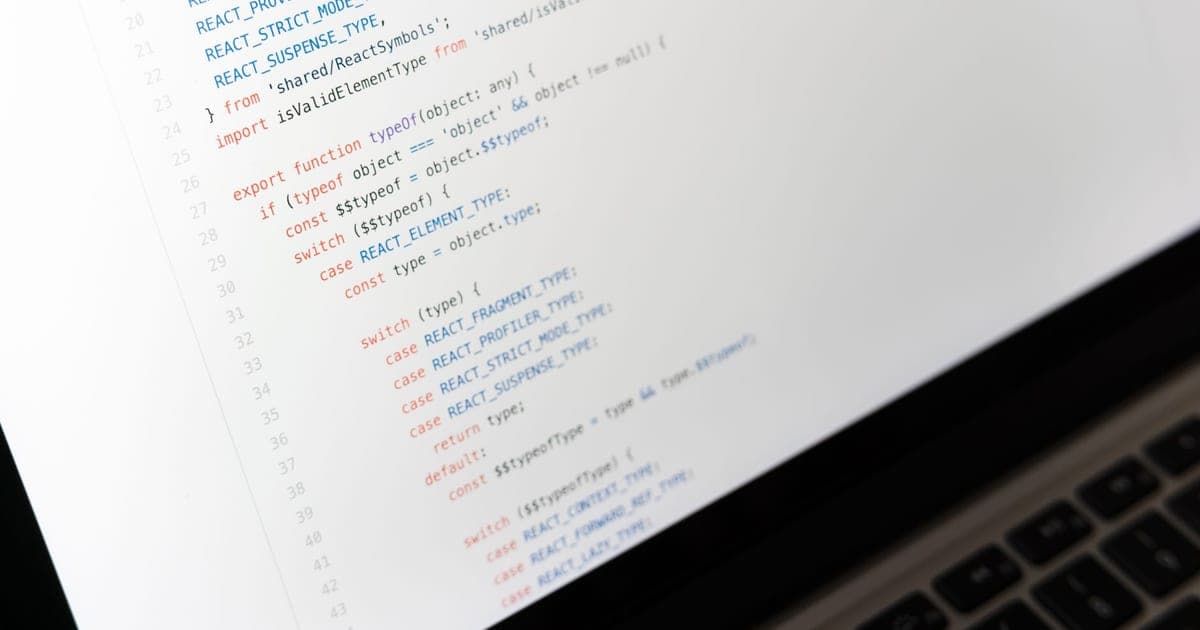 A Code Smell Detection Prompt That Ranks by Severity, Not Style
