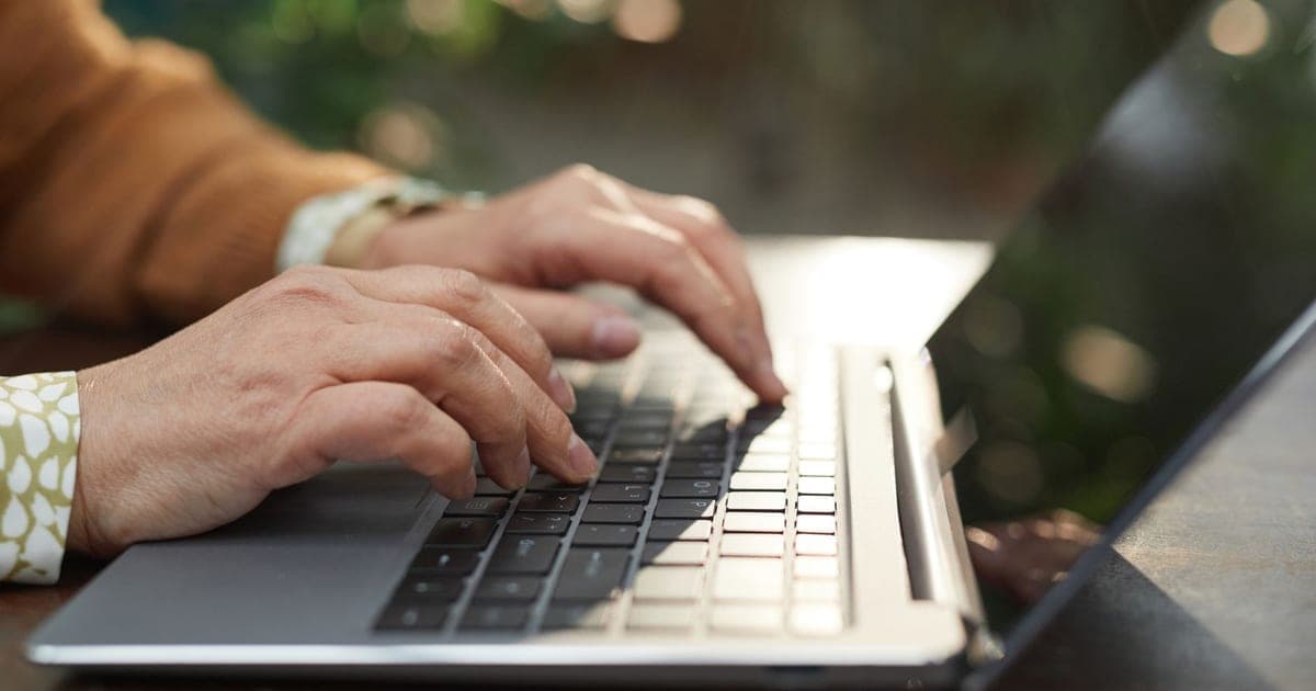 Prompt Packs vs Awesome-Prompts Repos: What Curation Buys