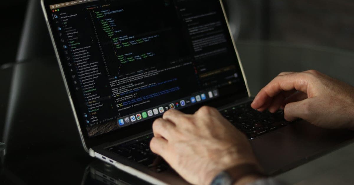 A Capacity Planning Prompt That Forecasts Real Headroom